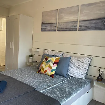 Blue Horizon Apartment *